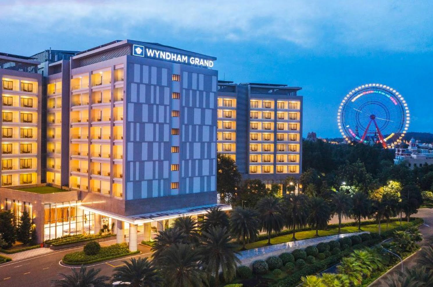 Wyndham Grand - tòa thành được xây dựng tại tổ hợp giải trí hàng đầu Phú Quốc