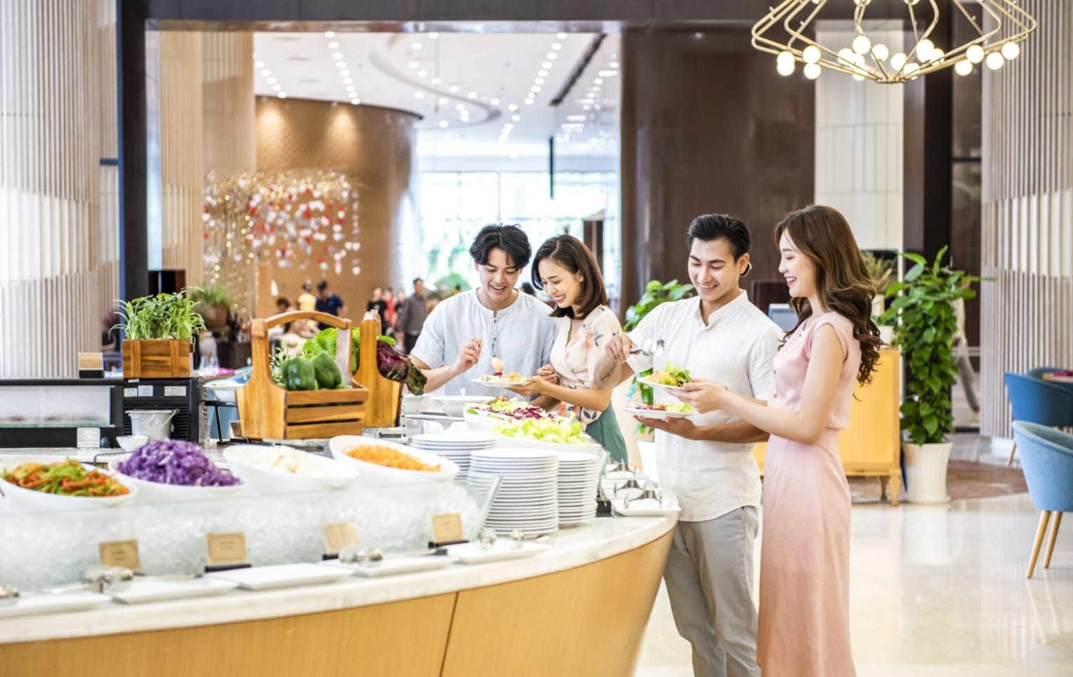 Quầy buffet rộng rãi và sang trọng