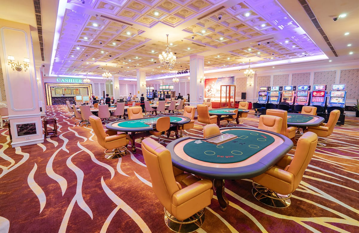 Diverse gaming options at Ha Long Royal Casino