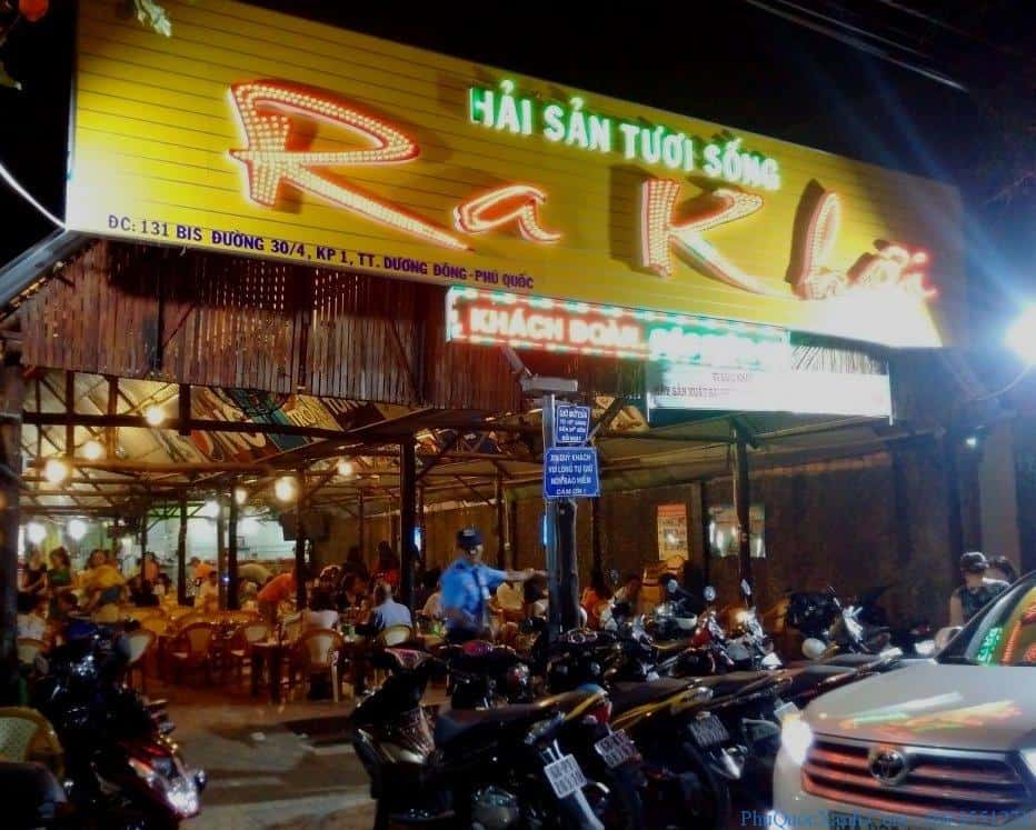 Ra Khơi Restaurant