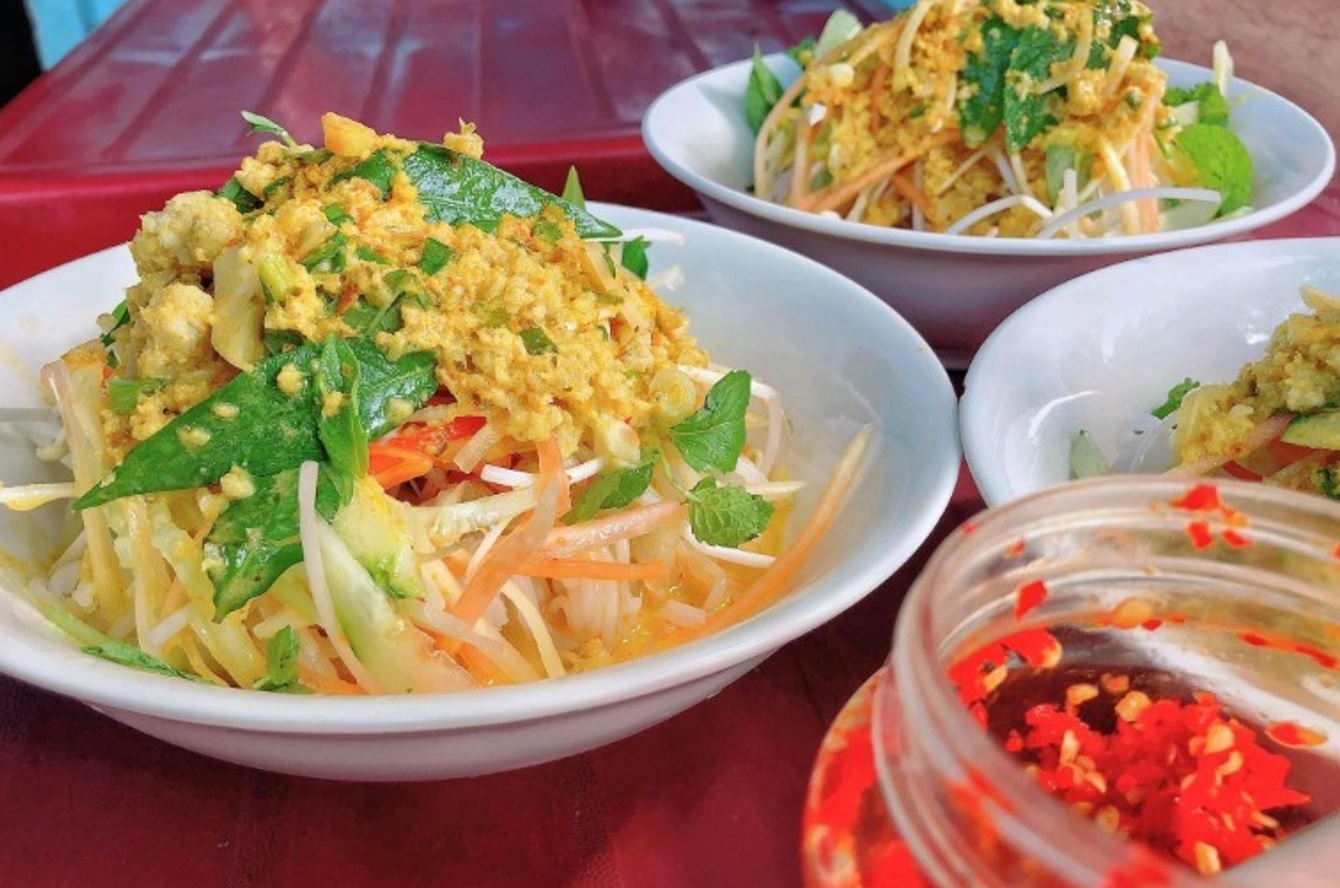 Món ăn ngon, nhiều topping, nước dùng béo ngậy