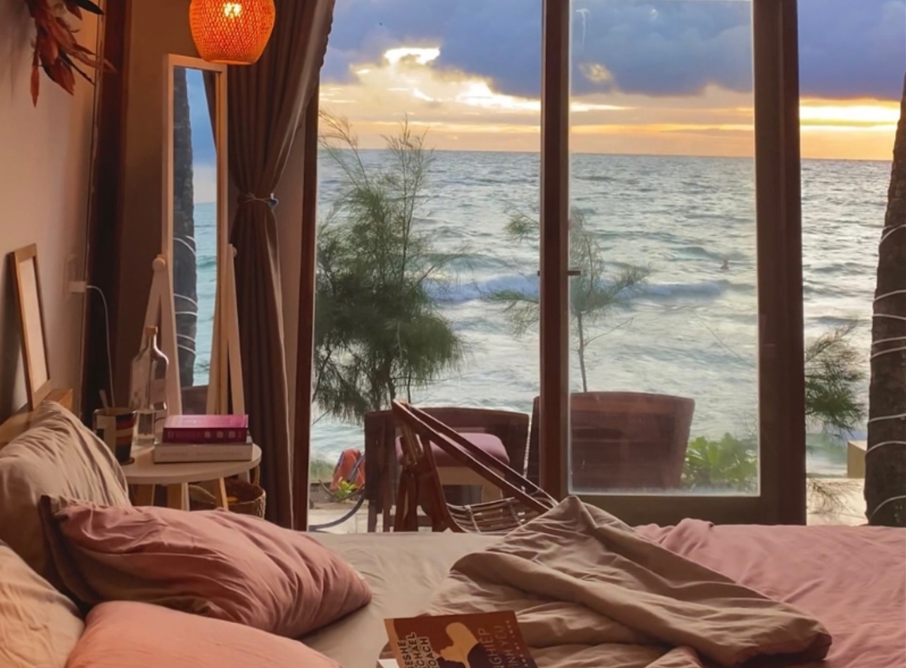 Phòng nghỉ tại Chill House By The Beach có view nhìn ra biển