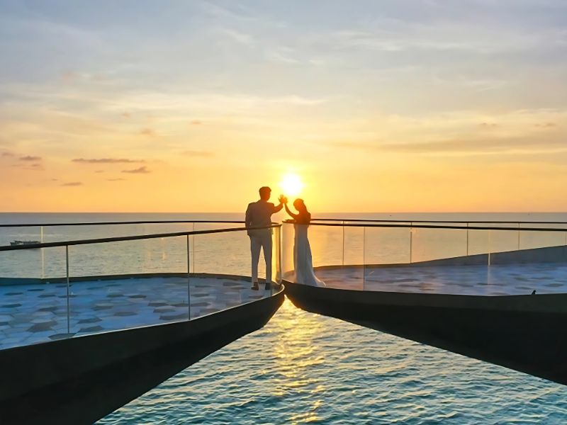 Kiss Bridge ở Phú Quốc Sunset Town được giới thiệu bởi Corona Casino Phú Quốc