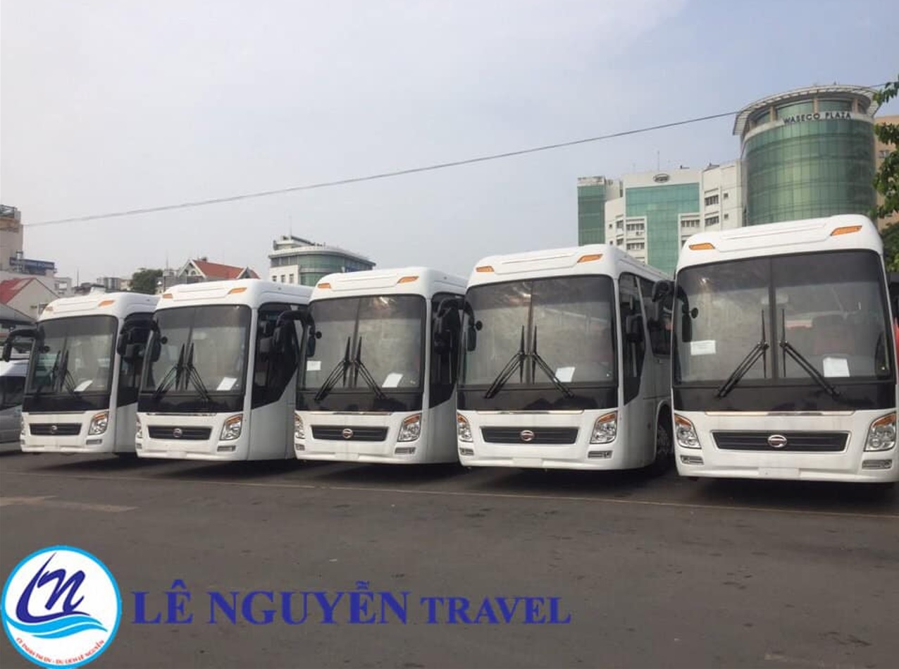 Xe khách của nhà xe Lê Nguyễn