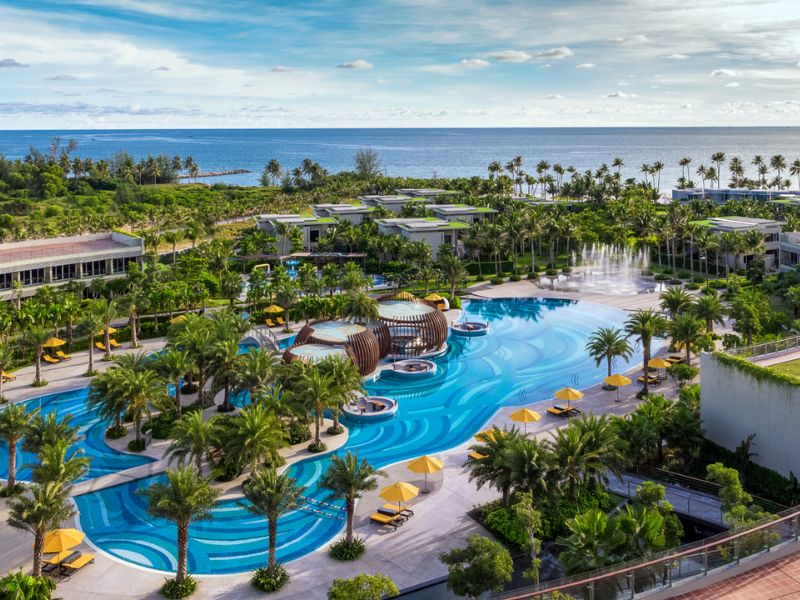 Pullman Phu Quoc Beach Resort introduced by Corona Casino Phu Quoc