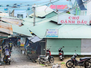 Ganh Dau Market: Local guide for first-time visitors