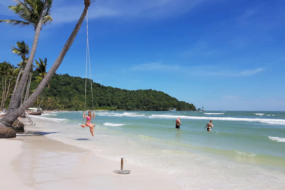 Locals suggest that the best time to visit Sao Beach is from June to October