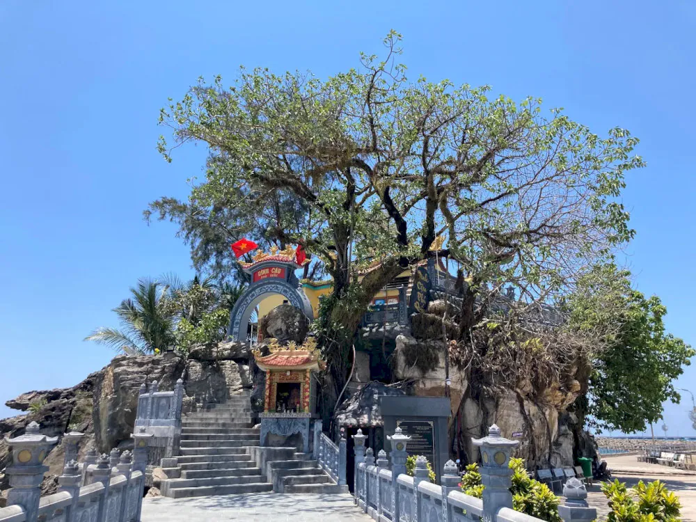 Lighthouse and winding stone steps at Dinh Cau, introduced by Corona Casino Phu Quoc
