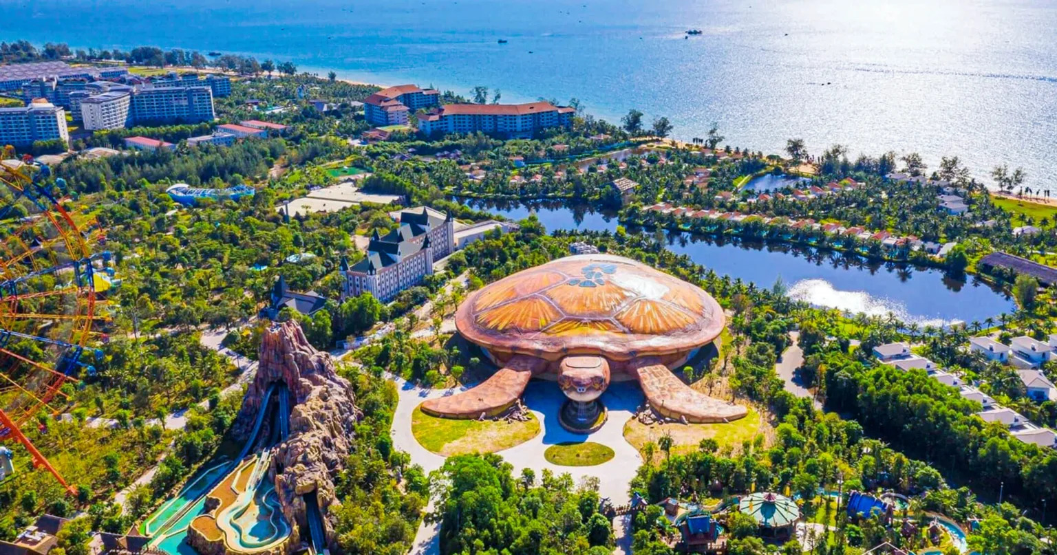 Phu Quoc hotel and tour combo package with Vinpearl resort and attractions close to Corona Casino Phu Quoc