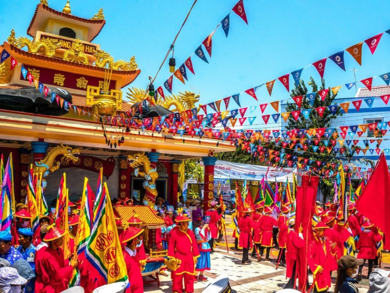 Outdoor cultural rituals bring Phu Quoc to life in April near Corona Casino Phu Quoc.