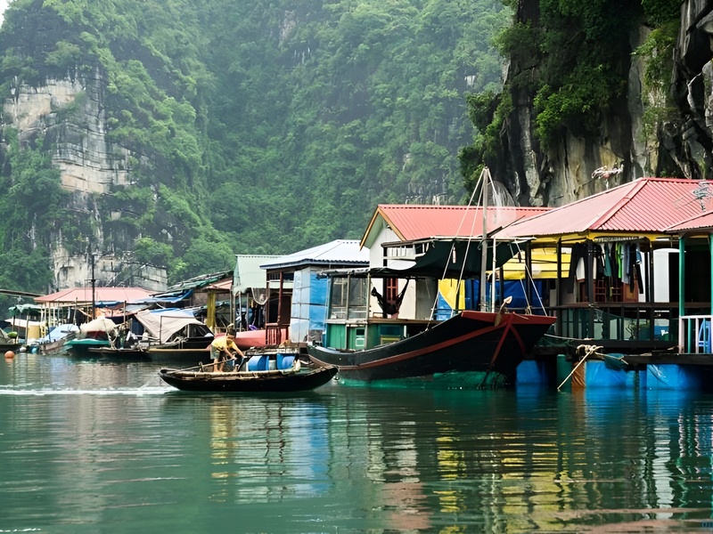 A guide providing travel tips for Phu Quoc fishing villages focusing on dining and cultural immersion accessible from Corona Casino Phu Quoc