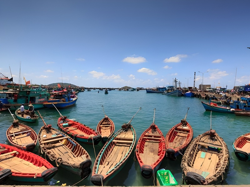 VinWonders and United Center entertainment area