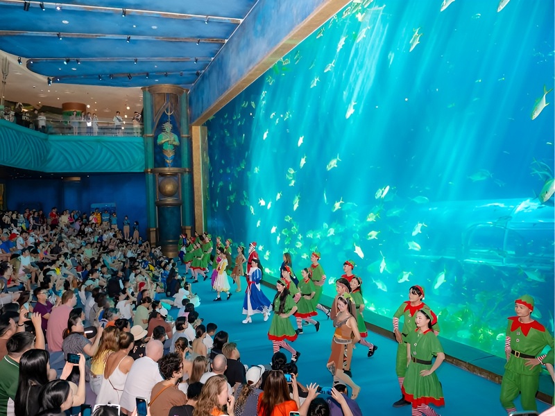 Guests following a suggested 2 Day Itinerary Fun and Relaxation maximizing their short break near Corona Casino Phu Quoc