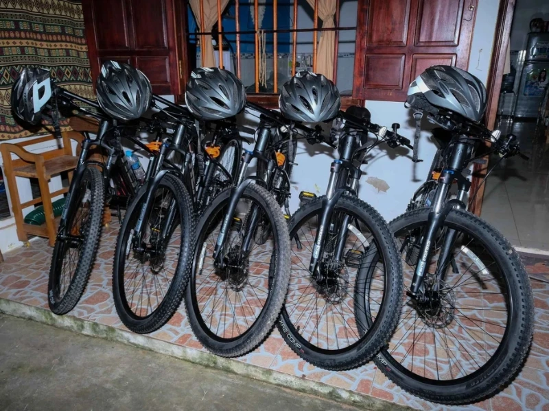 A price list of daily and weekly bicycle rental prices for different travel needs near the luxury Corona Casino Phu Quoc resort