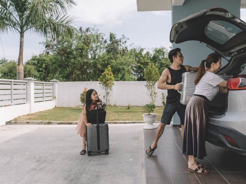 A professional chauffeur service illustrating how hiring a Phu Quoc private driver is an ideal solution for travelers seeking comfort flexibility near the Corona Casino Phu Quoc complex