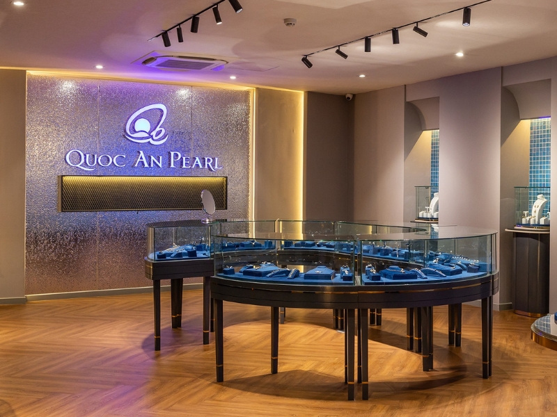 Rare items at a boutique pearl farm specializing in black pearls and handcrafted jewelry serving visitors of the world-class Corona Casino Phu Quoc