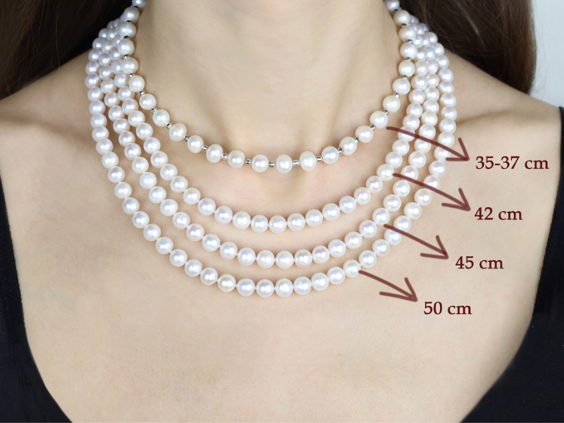 High-end shoppers following helpful tips for choosing authentic pearls and enjoying pearl farm tours during their vacation at the prestigious Corona Casino Phu Quoc