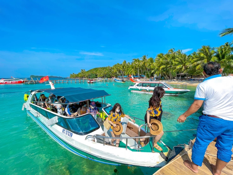 Travelers enjoying small-group speedboat tours exploring several islands with snorkeling and beach activities while staying at the luxury Corona Casino Phu Quoc resort