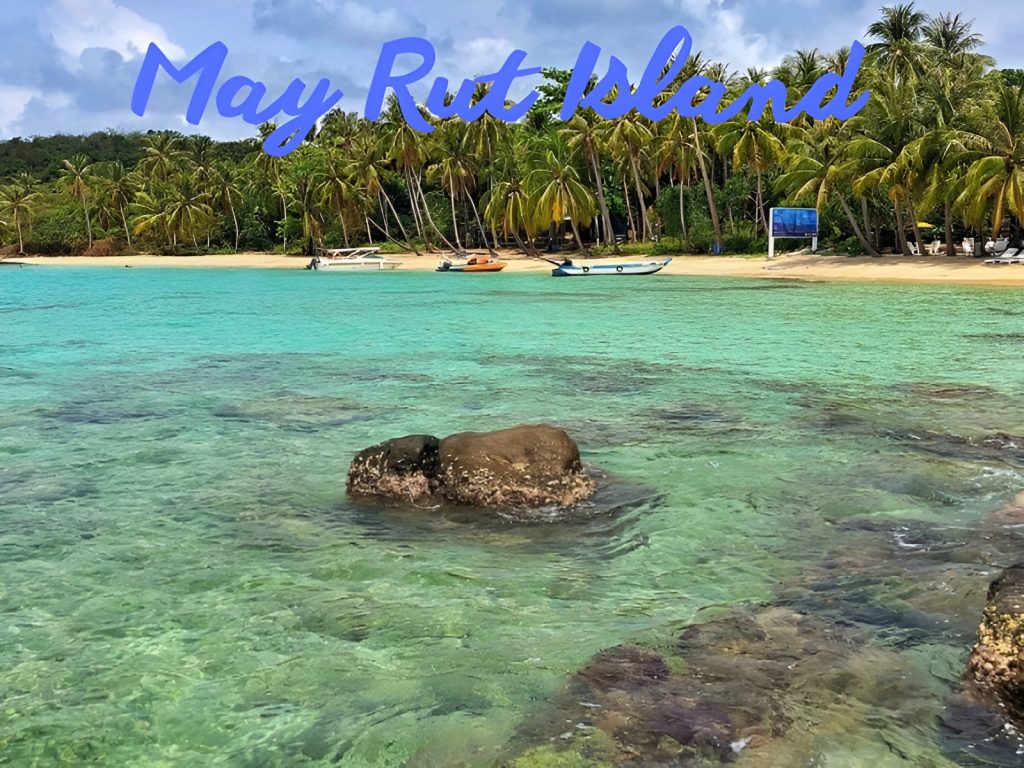 A stunning panoramic view of Island May Rut during the dry season showcasing the turquoise sea for guests of the luxury Corona Casino Phu Quoc resort