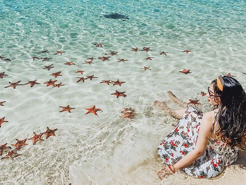 Vùng biển Bắc đảo yên bình lúc bình minh – Corona Resort & Casino Phú Quốc