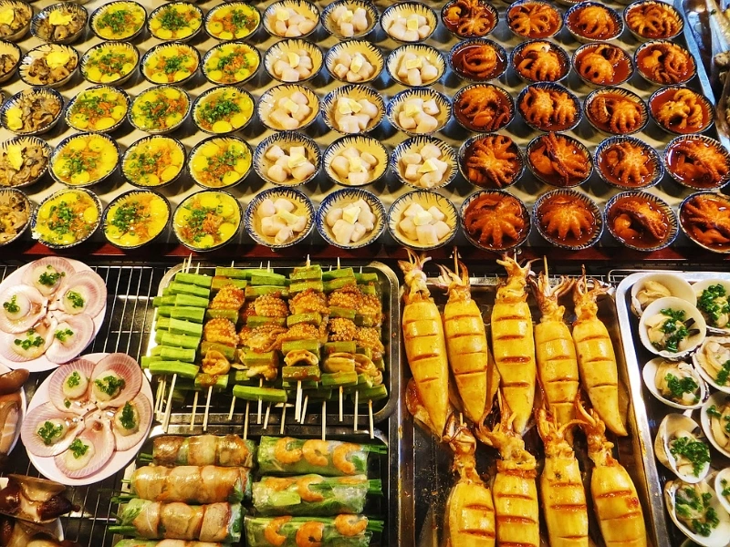 A variety of fresh local seafood on display at Duong Dong Night Market in Phu Quoc
