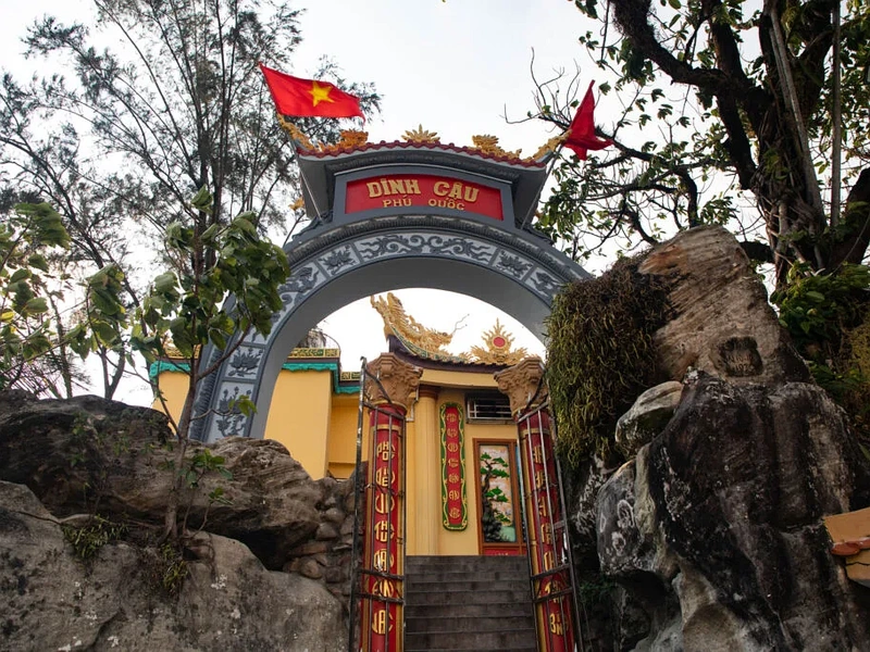 Dinh Cau Temple entrance gate, an iconic cultural attraction during a Phu Quoc 5 day itinerary close to Corona Resort & Casino Phu Quoc
